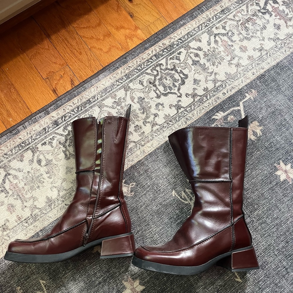 Alzira Brown Black Boots